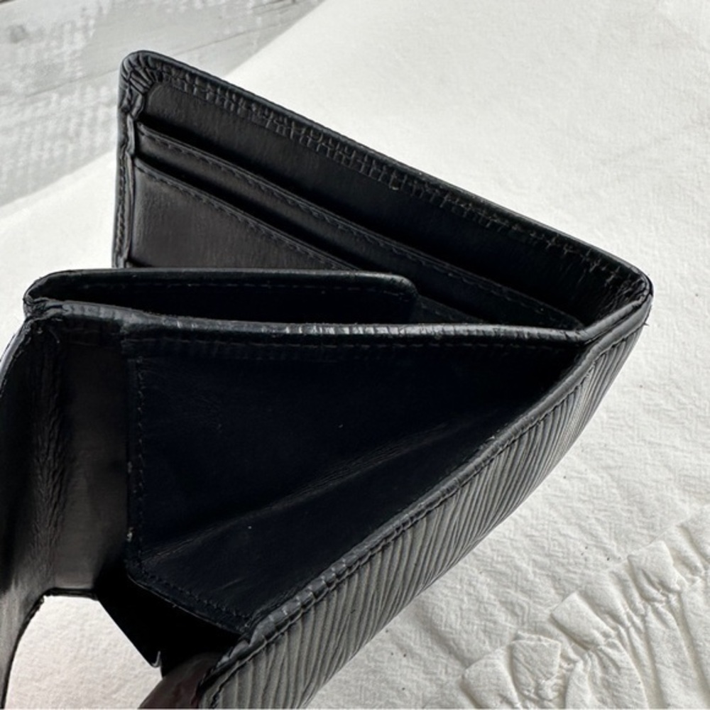 AUTHENTIC Louis Vuitton Marco Wallet. Black. - Picture 8 of 16